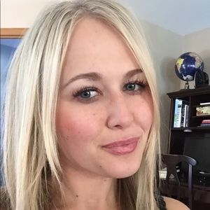 Meet your Posher, Ariel